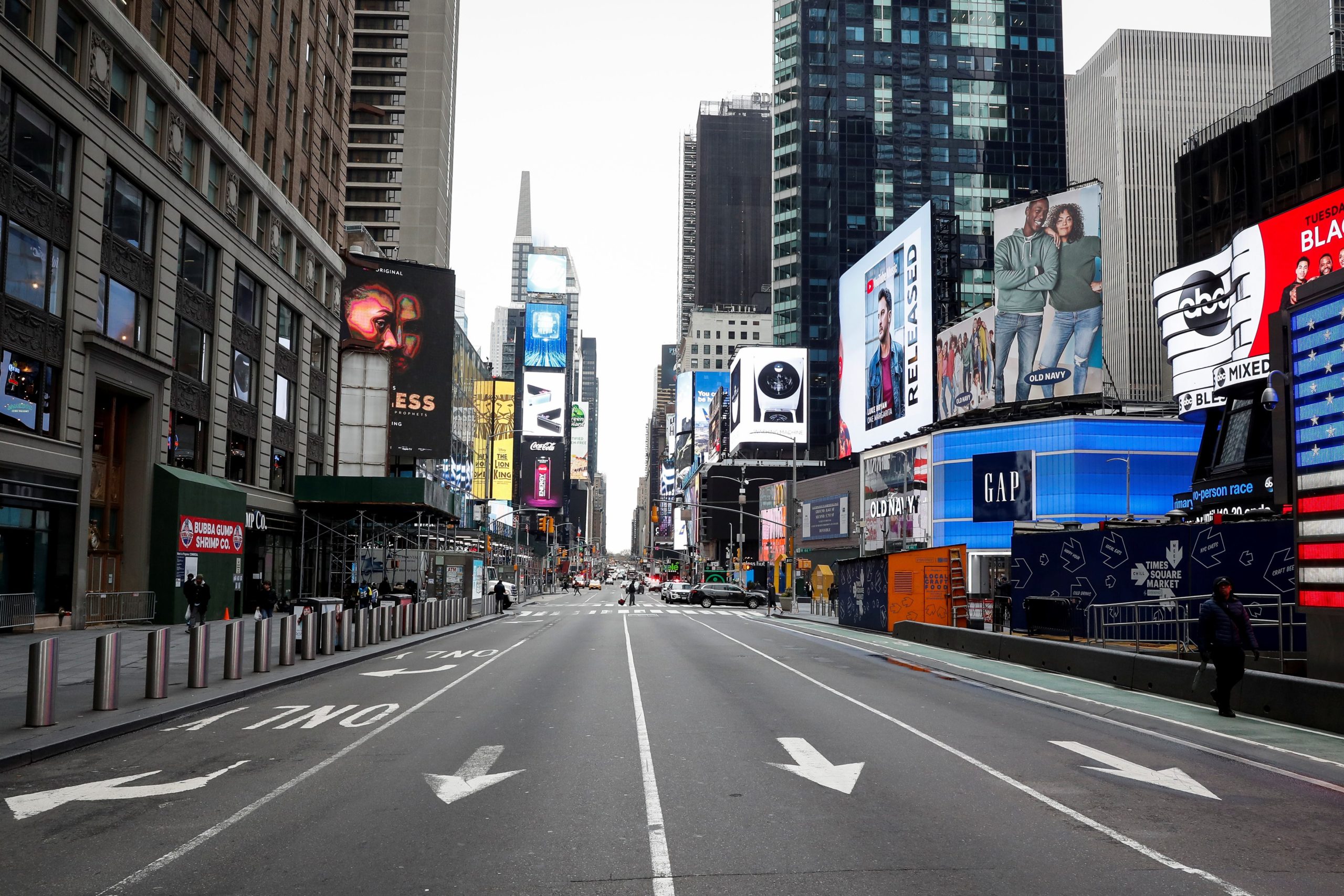 An image of a vacant Times Square with barely any traffic due to Coronavirus lockdowns